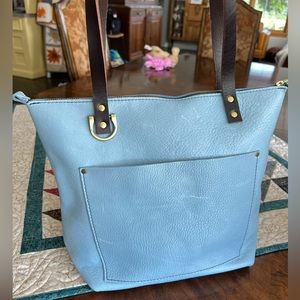 Portland Leather Dream Medium Zip Tote